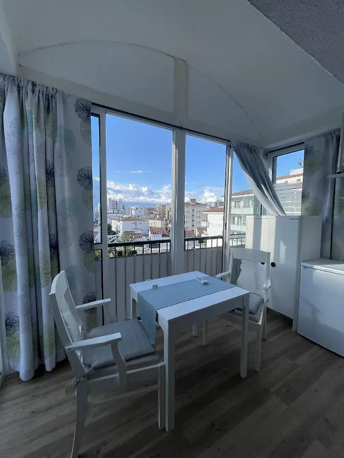 Welcs Apartamento 065 Emp Cerca Del Mar Roses 0*,  Spagna